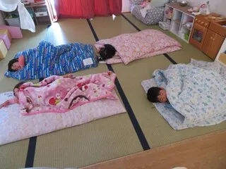 みんなで、初めてのお昼寝