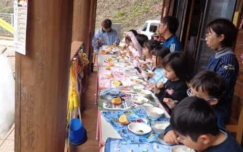 千栄分園お花見給食
