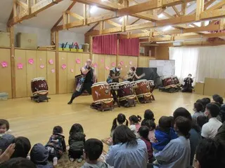 卒園祝その１　「卒園おめでとう公演」